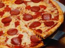 Stop arguing for a moment and enjoy a pic of this pizza..jpg