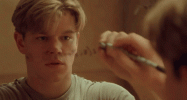 tenor%20(2).gif